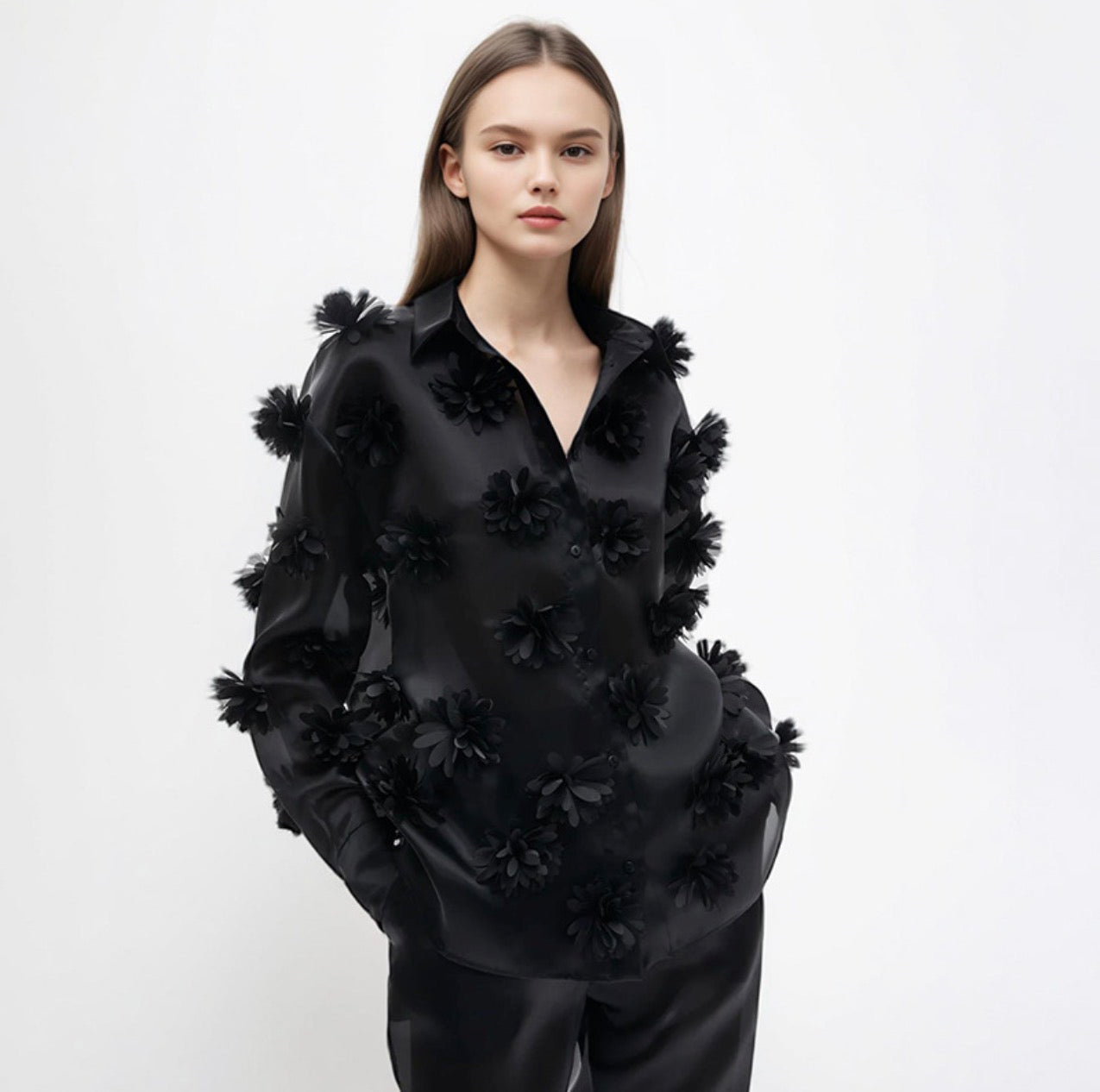 Three-Dimensional Flower Stitching Shirt