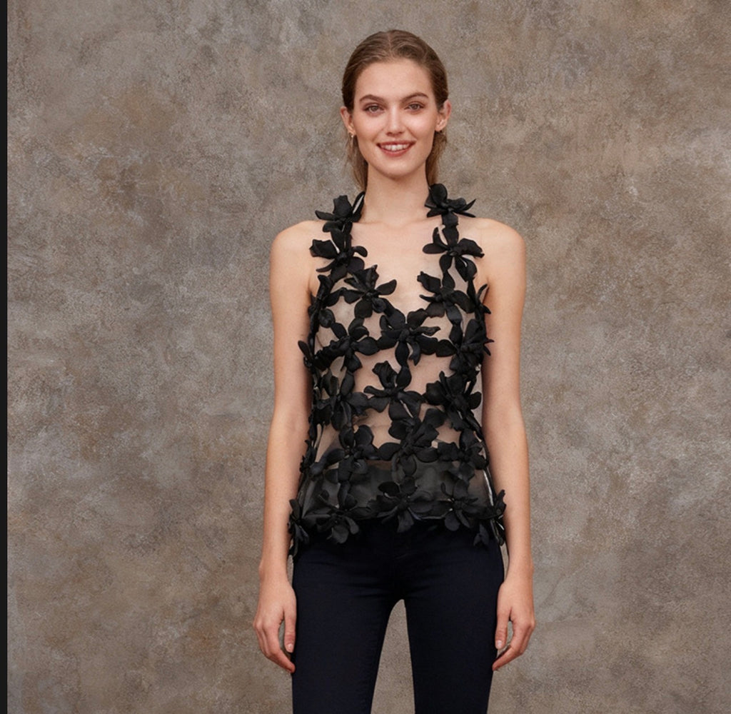 Three-Dimensional Floral Hollow-Out