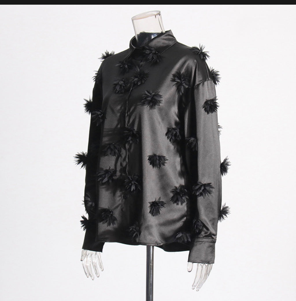 Three-Dimensional Flower Stitching Shirt
