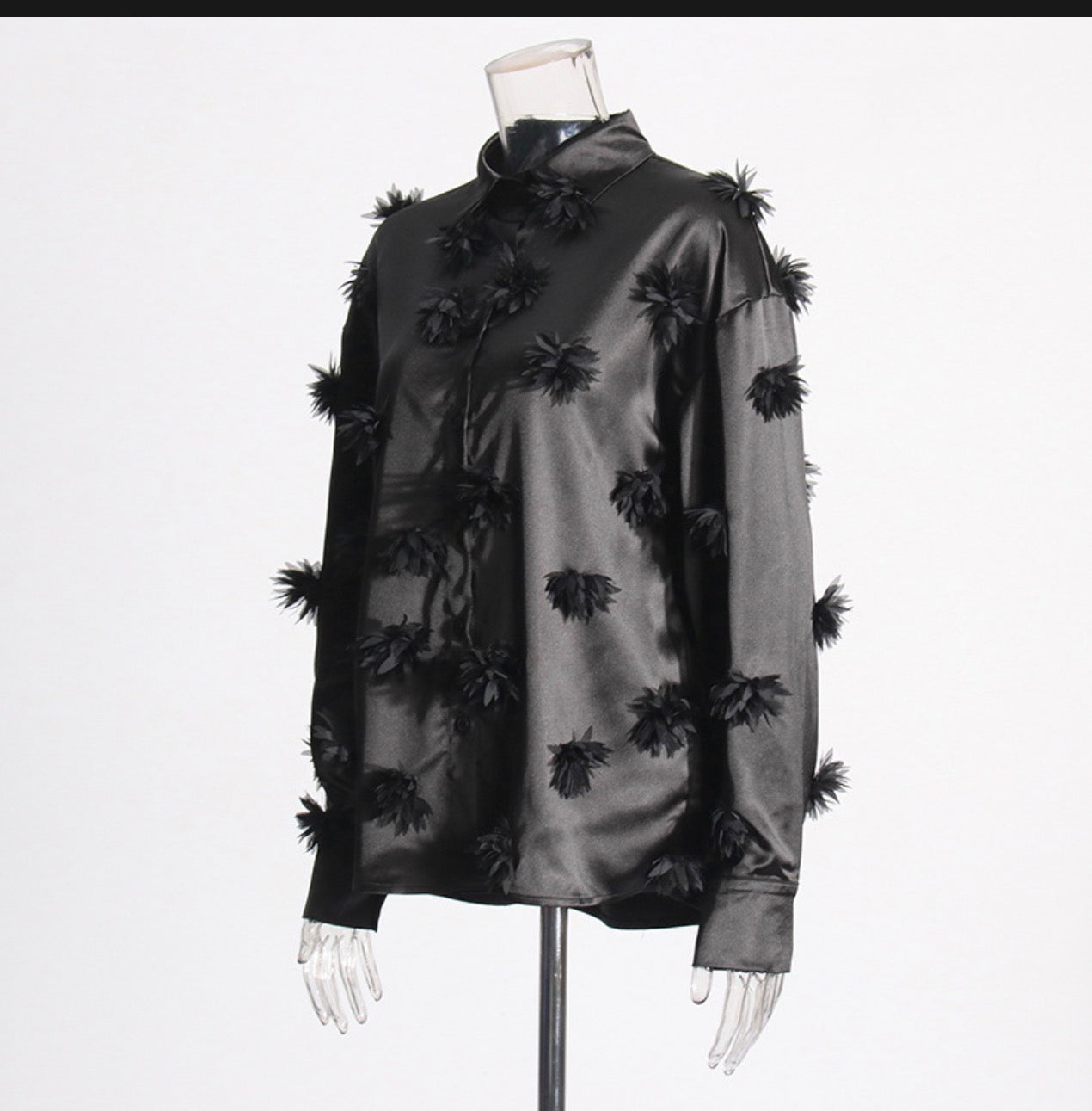 Three-Dimensional Flower Stitching Shirt