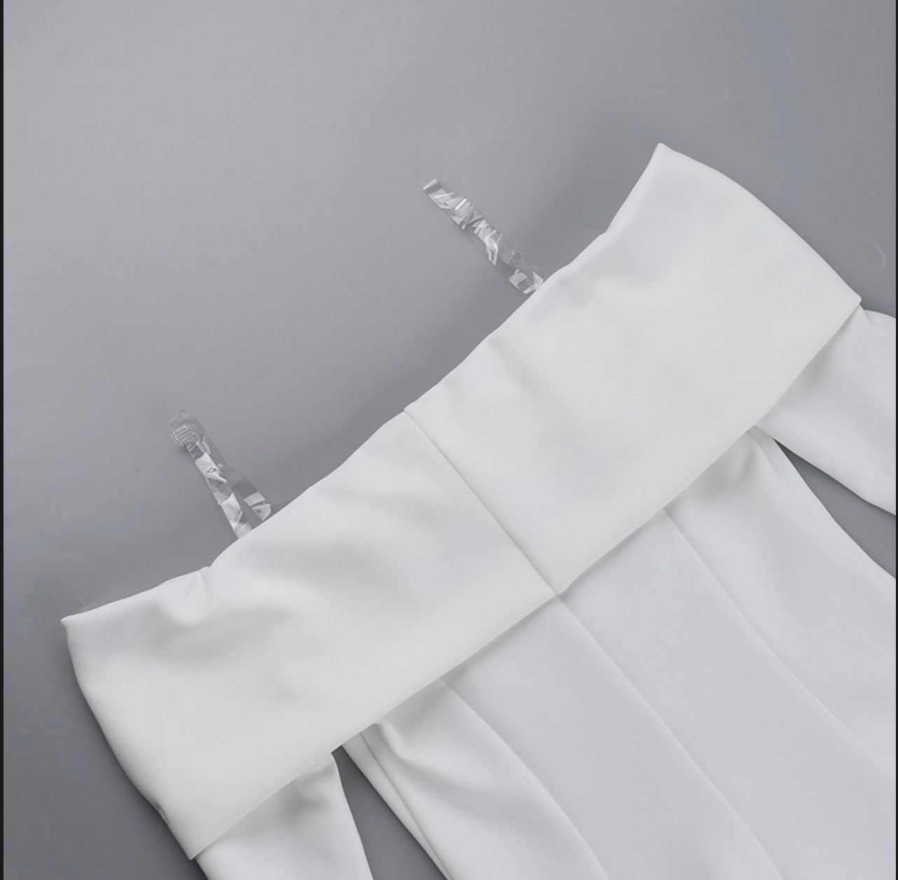 Off-shoulder tube long sleeve dress