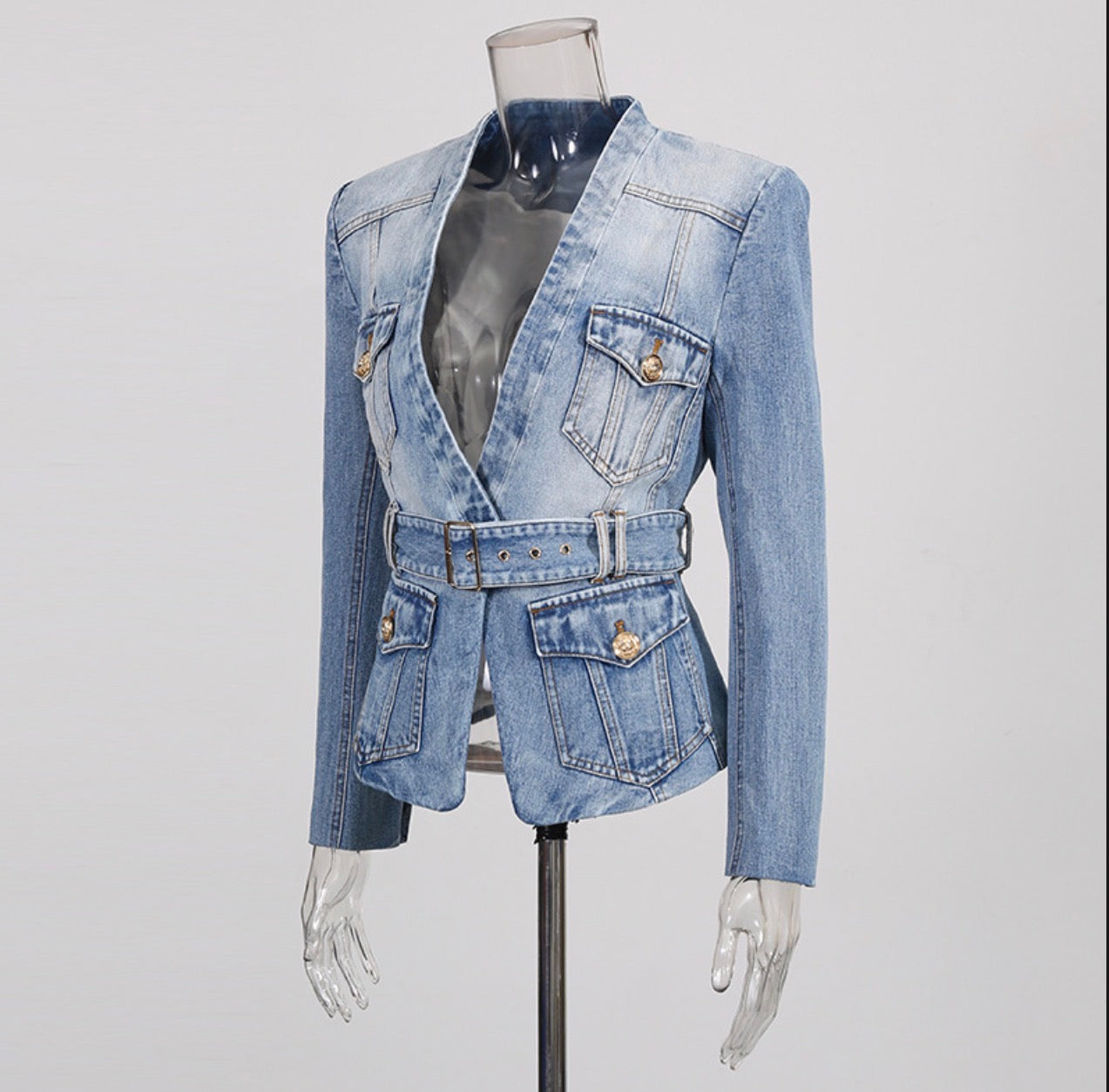 Waist-Cinching Top with a Fitted Silhouette