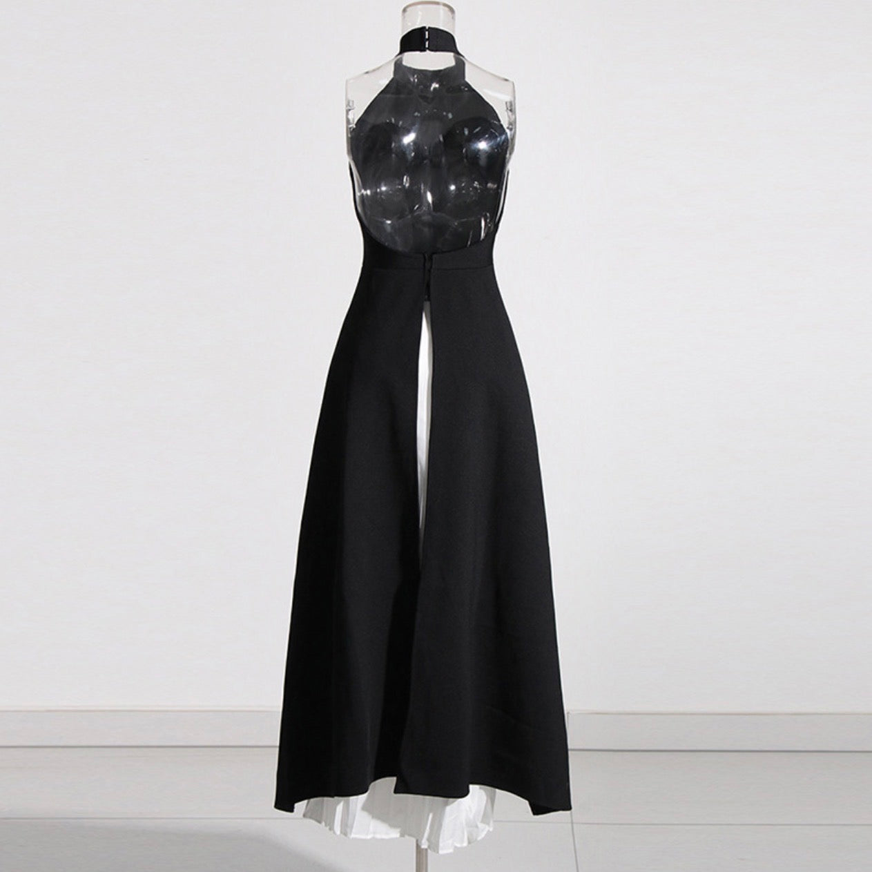 Backless Sleeveless Top High-Waisted Skirt